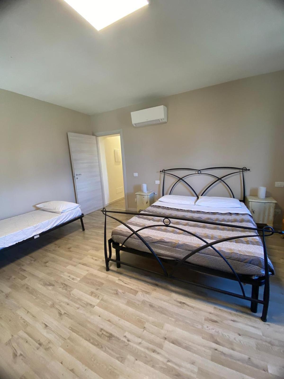 La Chiusa Bed And Breakfast Montichiari Exterior photo